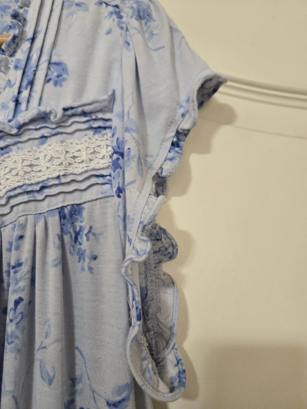 Eileen West Light Blue Floral Button-Front Nightgown Cozy Soft Feminine